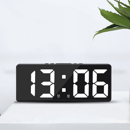 Titel LED Digital Alarm Clock