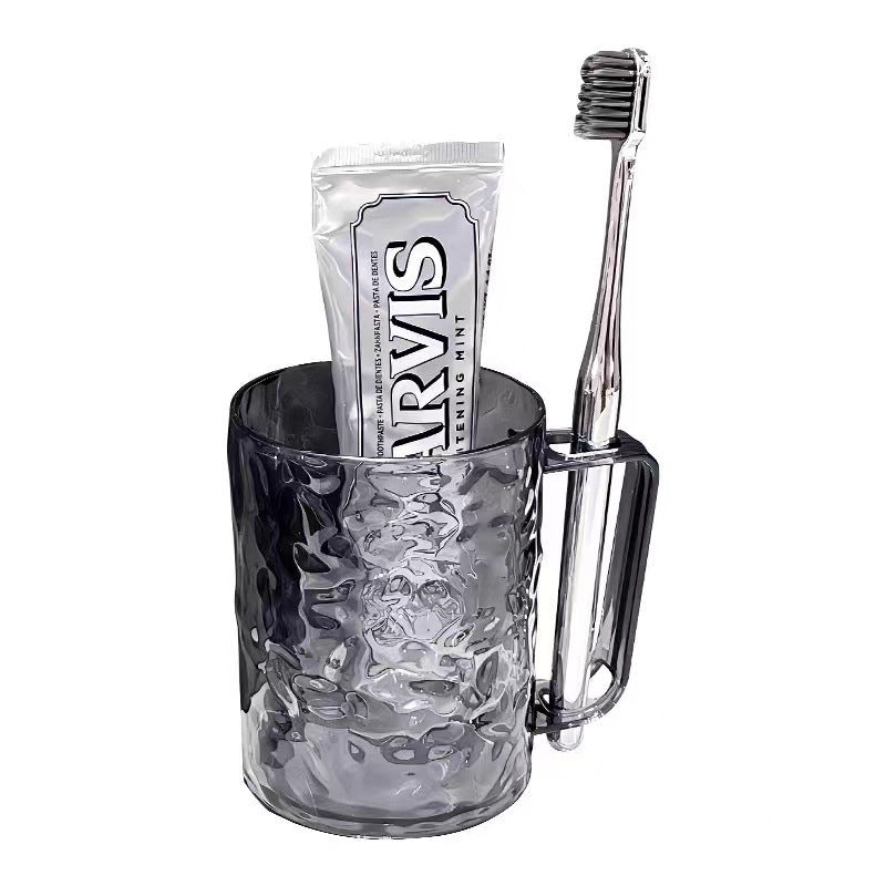 Glasbecher mit strukturierter Oberfläche